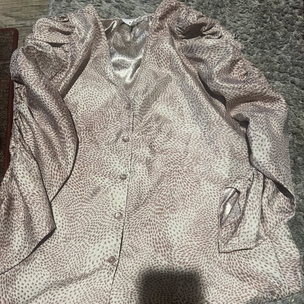 Devlin shiny blouse size‎ small